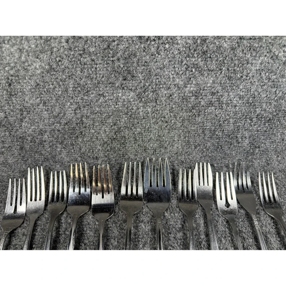 Mixed Lot 12 Stainless Steel Forks Mismatched Flatware Dinner Salad‎ Silverware